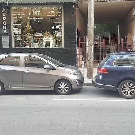 Center 2 *