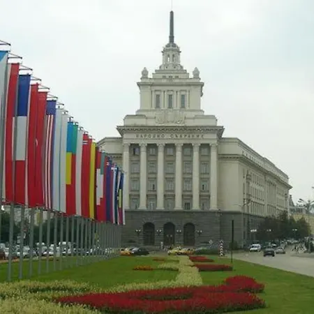 Center 2 アパート