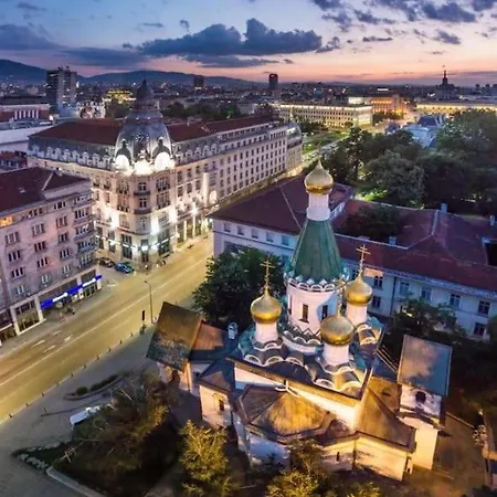 Center 2 アパート